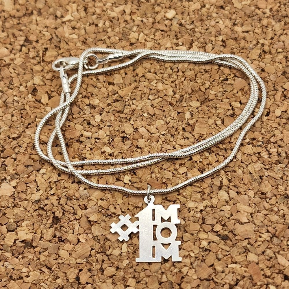 3/$30 🖤 925 STERLING SILVER #1 MOM CHARM PENDANT AND NECKLACE CHAIN